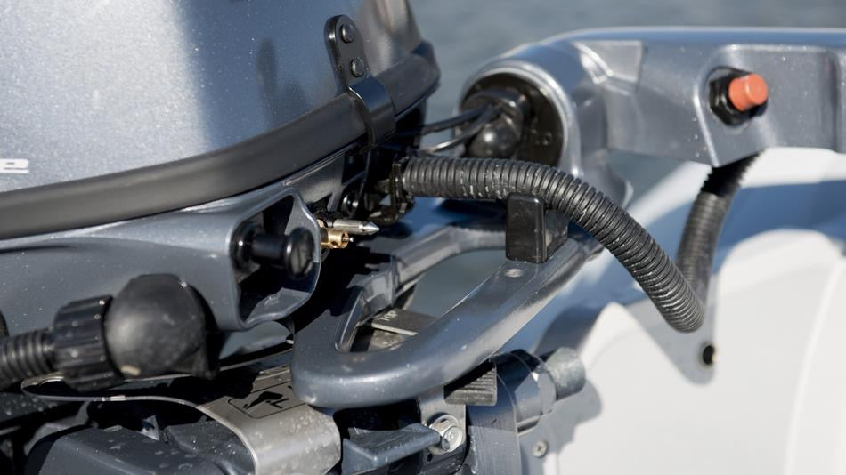 Yamaha 9.9hp 4 Stroke Outboard external tank