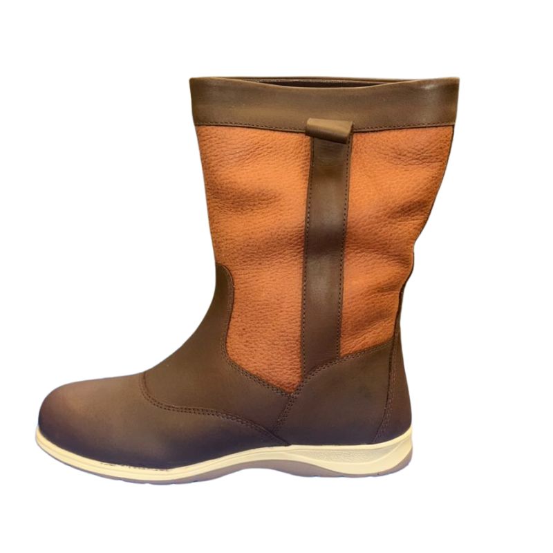 Sea Front Culver Sailing Boot