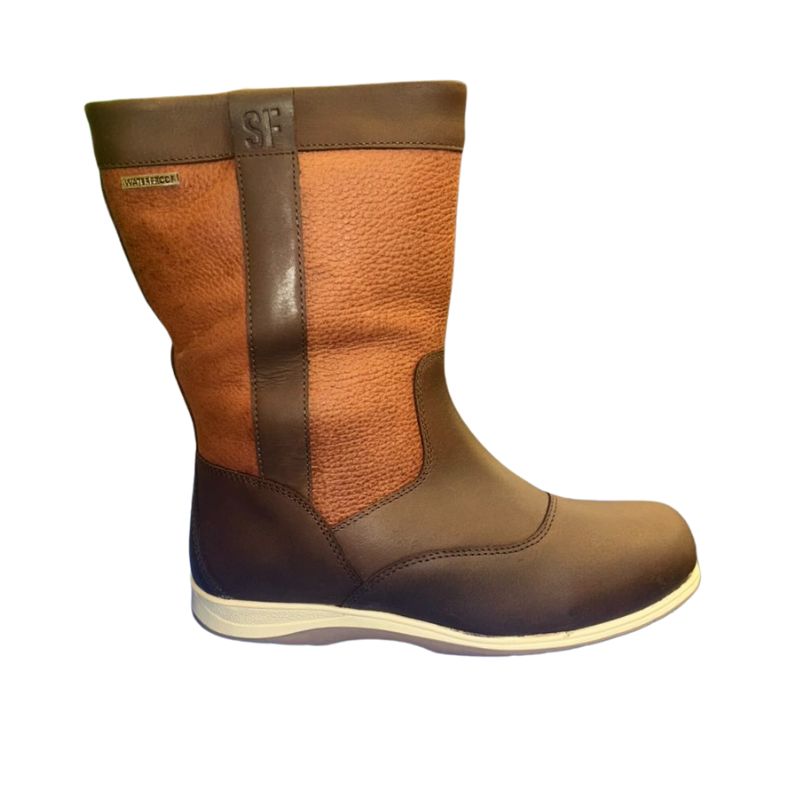 Sea Front Culver Sailing Boot