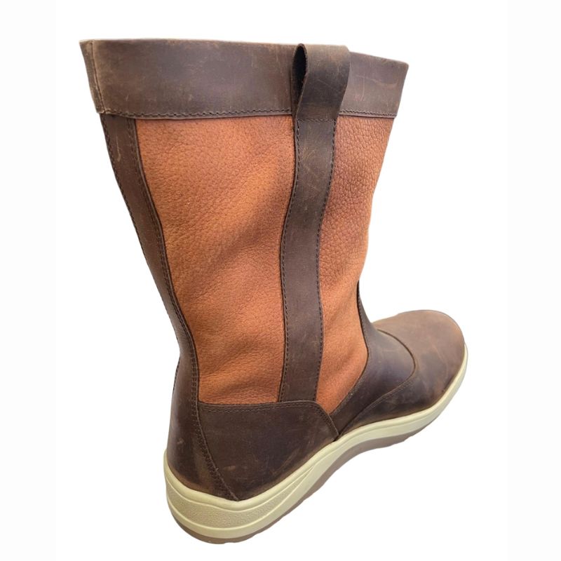 Sea Front Culver Sailing Boot