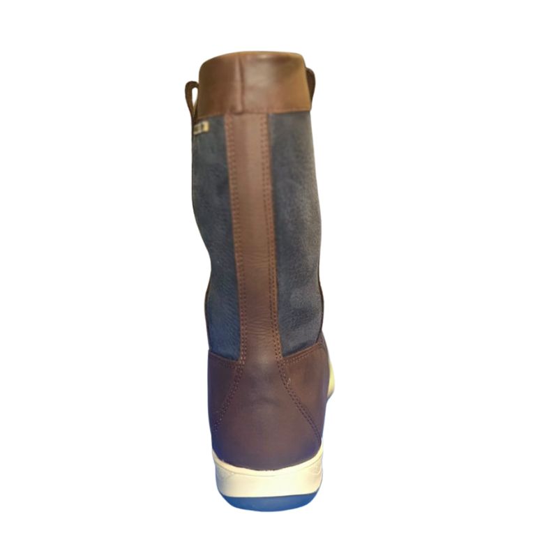 Sea Front Culver Sailing Boot