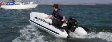 Suzuki 2.5hp 4 stroke, outboard engine.